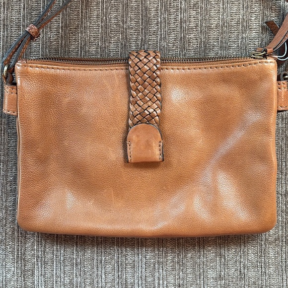 Buttery Leather Camel Colored Crossbody Bag - Picture 1 of 7